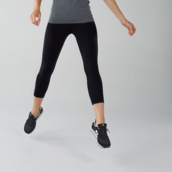Lululemon Pace Rival Luxtreme Crop Leggings Size 6 Small Pants Black Skinny - Picture 12 of 16